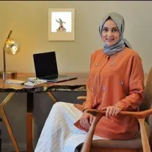 Kl. Psk. Müjde Yahşi — Psikoloji. Portre fotoğrafı.