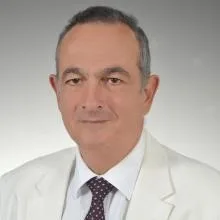 Prof. Dr. Oğuz Basut — Kulak Burun Boğaz, Nilüfer, Bursa. Portre fotoğrafı.