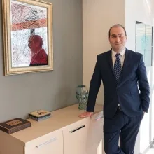 Doç. Dr. İsmail Güler — Kulak Burun Boğaz, Ankara. Portre fotoğrafı.