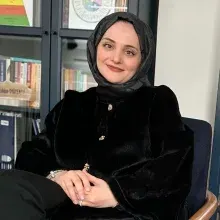 Kl. Psk. Zeynep Ebrar Dumlupınar Eser — Psikoloji, İstanbul. Portre fotoğrafı.