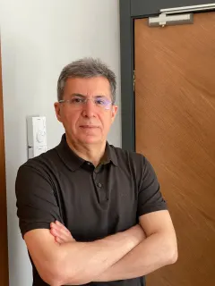 Prof. Dr. Hakkı Perk profilinde yer alan galeri fotoğrafı.