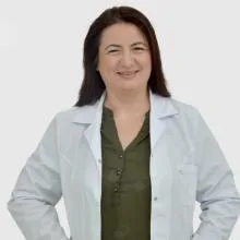 Dt. Eslem Sahan Divanoğlu — Diş Hekimi, İstanbul. Portre fotoğrafı.