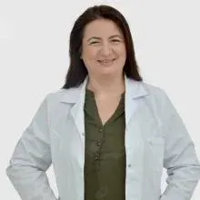 Dt. Eslem Sahan Divanoğlu — Diş Hekimi, İstanbul. Portre fotoğrafı.