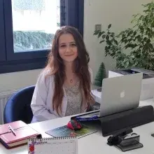 Uzm. Dyt. Berfu Nilüfer Fındık Atalay — Diyetisyen, İstanbul. Portre fotoğrafı.