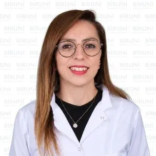 Uzm. Dr. Merve Aktar — Nefroloji, Küçükçekmece, İstanbul. Portre fotoğrafı.