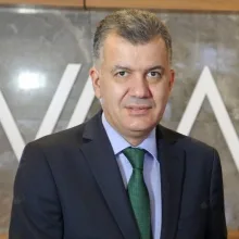 Prof. Dr. Ahmet Erdem — Kadın Hastalıkları Ve Doğum, Çankaya, Ankara. Portre fotoğrafı.