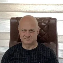 Prof. Dr. Hedef Özgün — Aydın. Portre fotoğrafı.