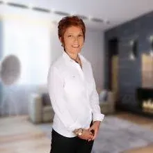 Kl. Psk. Nazan Parlak — Psikoloji, İstanbul. Portre fotoğrafı.