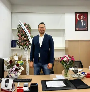Op. Dr. Ramazan Acıroğlu profilinde yer alan galeri fotoğrafı.