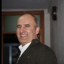 Prof. Dr. Bülent Saka — İstanbul. Portre fotoğrafı.