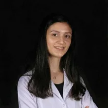Dyt. Nihal Yağlı — Diyetisyen. Portre fotoğrafı.