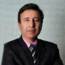 Prof. Dr. Mehmet Tuğrul Cabıoğlu — Akupunktur, Ankara. Portre fotoğrafı.