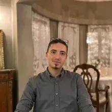 Kl. Psk. Arda Uzan — Psikoloji, Bursa. Portre fotoğrafı.