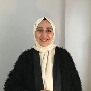 Psk. Dan. Neslihan Yüce Dursun — Psikolojik Danışma ve Rehberlik. Portre fotoğrafı.