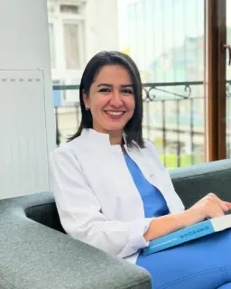 Dt. Fatma Türel profilinde yer alan galeri fotoğrafı.