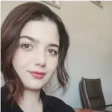 Psk. İrem Gözde Yalçın — Psikoloji. Portre fotoğrafı.