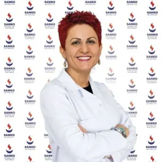 Doç. Dr. Nimet Yılmaz profilinde yer alan galeri fotoğrafı.