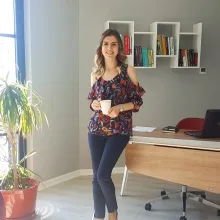 Kl. Psk. Ayşegül Namdar — Psikoloji, Sakarya. Portre fotoğrafı.