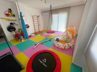 Dkt. Nilgün Gaye Kale profilinde yer alan galeri fotoğrafı.