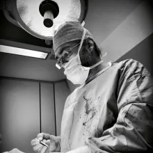 Op. Dr. B.Serdar Aksoy — Genel Cerrahi, İstanbul. Portre fotoğrafı.