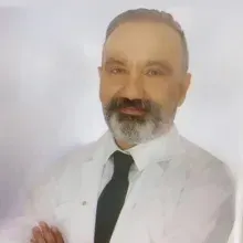 Uzm. Dr. Rıza Yılmaz — Çocuk Sağlığı Ve Hastalıkları, Adana. Portre fotoğrafı.