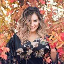 Dyt. Emine Topcu Okudan — Diyetisyen. Portre fotoğrafı.