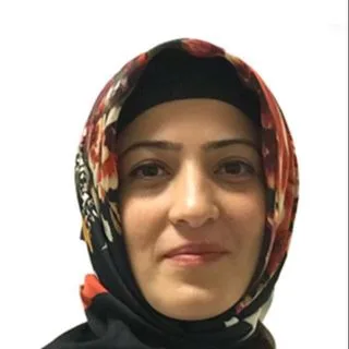 Op. Dr. Fatma Ünlü — Kadın Hastalıkları Ve Doğum, Tokat. Portre fotoğrafı.