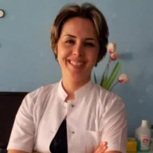 Dt. Derya Demirçiler Soydan — Diş Hekimi, Beşiktaş, İstanbul. Portre fotoğrafı.