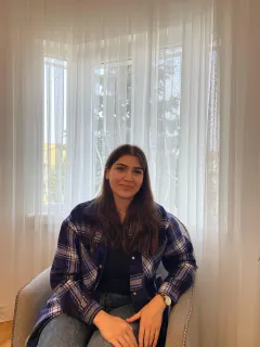 Psk. Yeliz Gökçe Akdoğan profilinde yer alan galeri fotoğrafı.