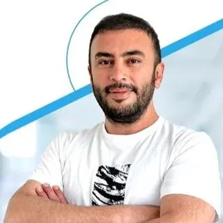 Fzt. Erdal Beşiktepe — Fizyoterapi Ve Rehabilitasyon, Konya. Portre fotoğrafı.