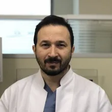 Op. Dr. Mehmet Akif Yıldırım — Kulak Burun Boğaz, İstanbul. Portre fotoğrafı.