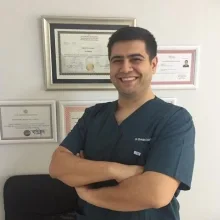 Dt. Orhan Veli Torun — Diş Hekimi, Ankara. Portre fotoğrafı.