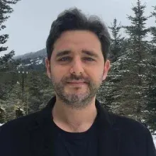 Doç. Dr. Cenk Balta — Göğüs Cerrahisi, Kepez, Antalya. Portre fotoğrafı.
