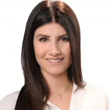Psk. Zeynep Yağmur Karova — Psikoloji. Portre fotoğrafı.