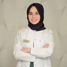 Dt. Eda Şen Gökkaya — Diş Hekimi, Balıkesir. Portre fotoğrafı.