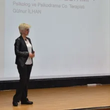 Psk. Gülnur İlhan — Psikoloji. Portre fotoğrafı.