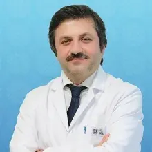 Dr. Öğr. Üyesi Adem Öztekin — Göz Hastalıkları, Esenler, İstanbul. Portre fotoğrafı.