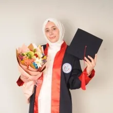 Dkt. Zeynep Deniz — Dil ve Konuşma Terapisi, Diyarbakır. Portre fotoğrafı.