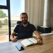 Dr. Mehmet Yavaş — Sakarya. Portre fotoğrafı.