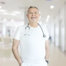 Dr. Uğurcan Üstündağ — Mersin. Portre fotoğrafı.