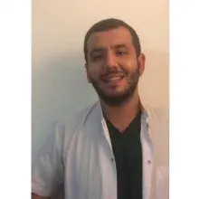 Dt. Oğuzhan Bostancı — Diş Hekimi, Ankara. Portre fotoğrafı.