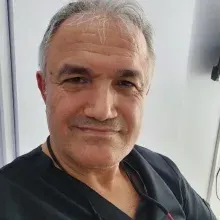 Op. Dr. Mustafa Şahin — Kadın Hastalıkları Ve Doğum, Antalya. Portre fotoğrafı.