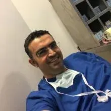 Op. Dr. Cemal Özben Ensari — Antalya. Portre fotoğrafı.