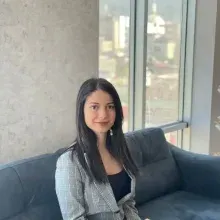 Psk. Aleyna Yahşi — Psikoloji, Adana. Portre fotoğrafı.