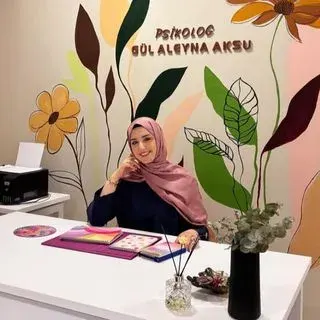 Psk. Gül Aleyna Aksu — Psikoloji, Amasya. Portre fotoğrafı.