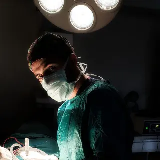 Op. Dr. Fuad Sofuoğlu profilinde yer alan galeri fotoğrafı.