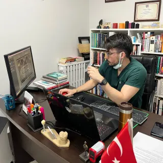 Dt. Gökhan Hamarat profilinde yer alan galeri fotoğrafı.