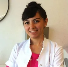 Dr. Dt. Pınar Canpınar Kondakçı — Ankara. Portre fotoğrafı.