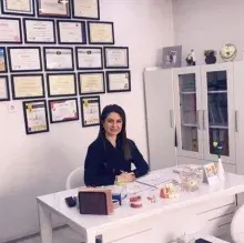 Dt. Esin Sevilmez Şıkgenç — Diş Hekimi, Batman. Portre fotoğrafı.
