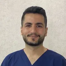 Uzm. Dt. Abdulsamed Maden — Ağız Diş Ve Çene Cerrahisi, Ankara. Portre fotoğrafı.